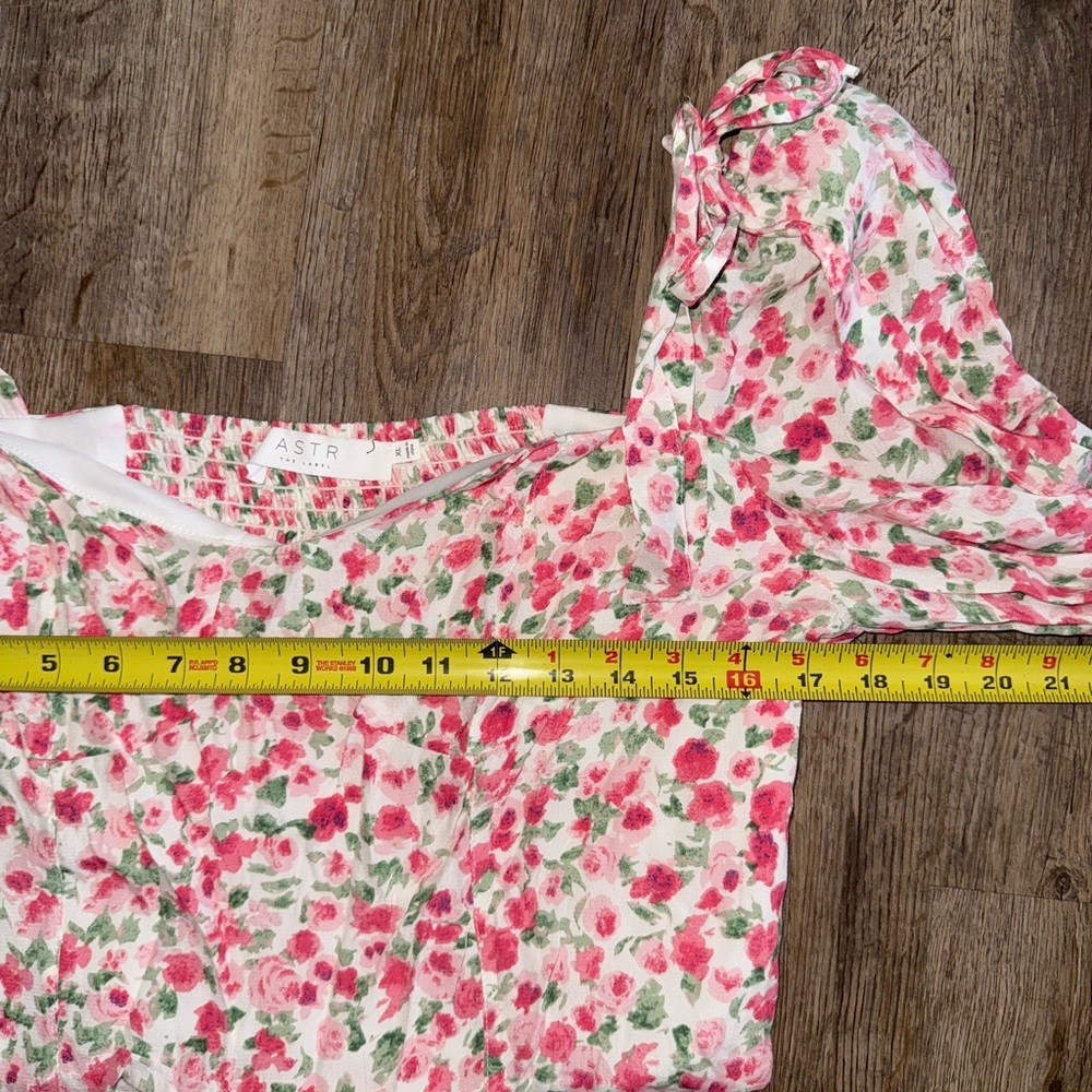 Floral Sweetheart Crop Top with Puff Sleeves - Pink - Picture 6 of 16